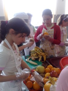 e-imagini-cu-activitati-practice-si-produse-realizate-de-elevi-25_600x800