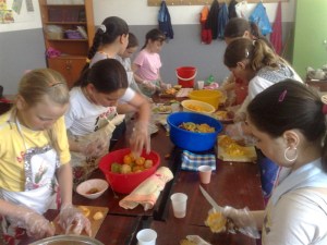 e-imagini-cu-activitati-practice-si-produse-realizate-de-elevi-34_800x600