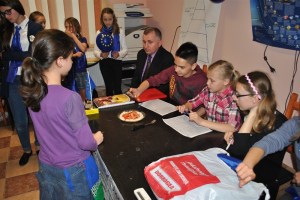 e-imagini-cu-activitati-practice-si-produse-realizate-de-elevi-94_800x535