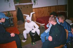 iepuras-printre-copii-2