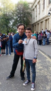 20160418_164436_800x450